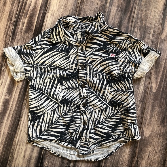 Appaman Other - Appaman Textured Button Down Shirt size 5